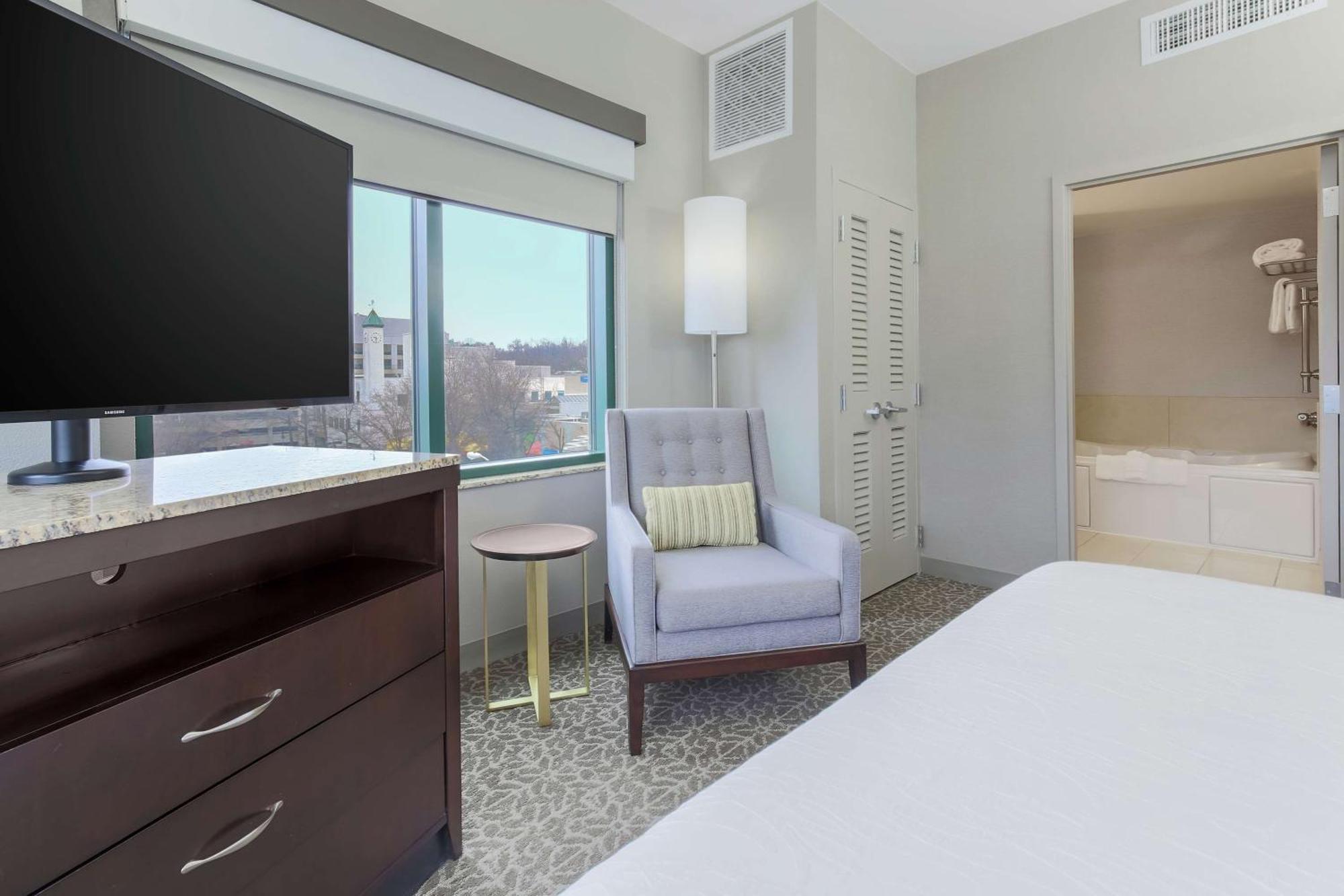 Hilton Garden Inn Shirlington Arlington Exterior foto
