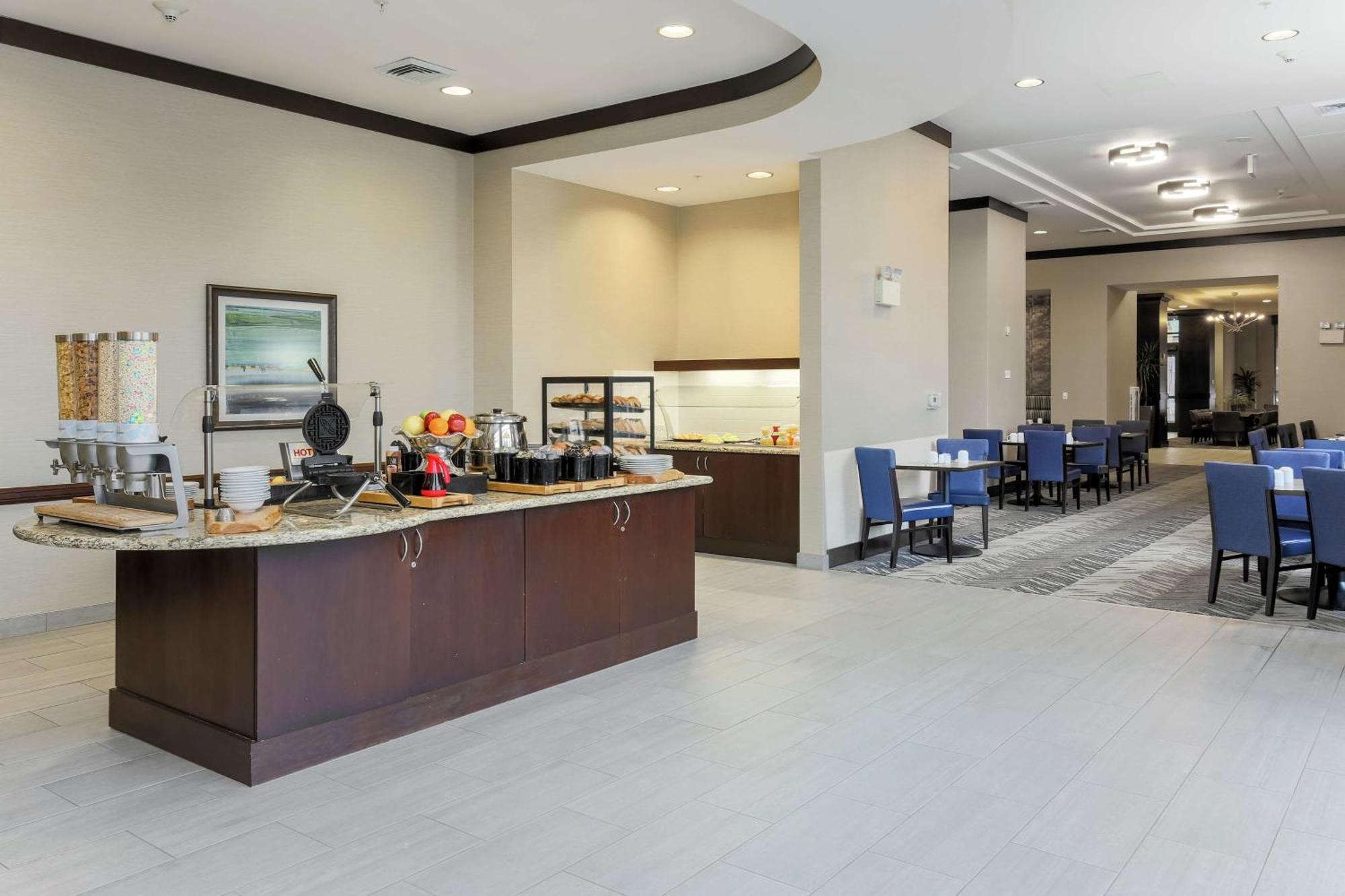 Hilton Garden Inn Shirlington Arlington Exterior foto
